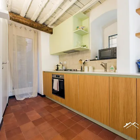 1min | Sea View| 2br| A/c| By Tilo ג'נובה