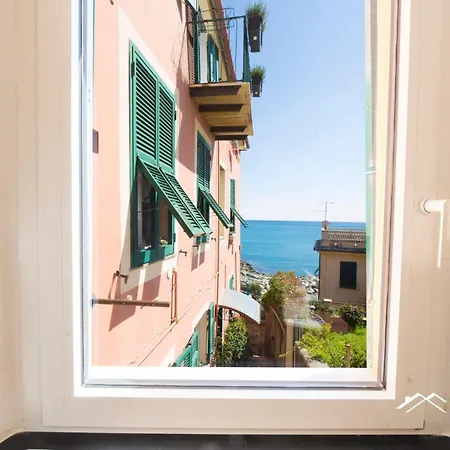 1min | Sea View| 2br| A/c| By Tilo Γένοβα