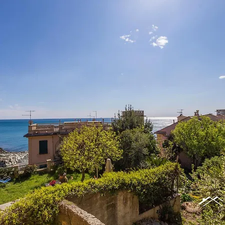 Διαμέρισμα 1min | Sea View| 2br| A/c| By Tilo