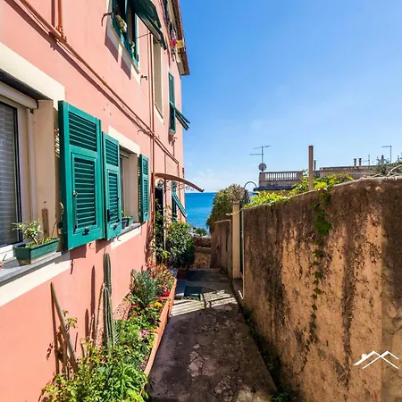 1min | Sea View| 2br| A/c| By Tilo * Γένοβα