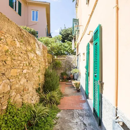 1min | Sea View| 2br| A/c| By Tilo Διαμέρισμα *